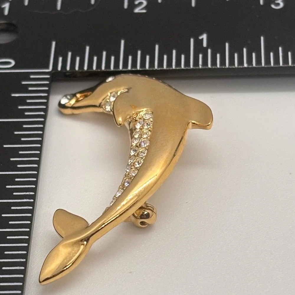 Rhinestone Dolphin Brooch Pin Gold Tone Crystal Animal Jewelry Accessory‎